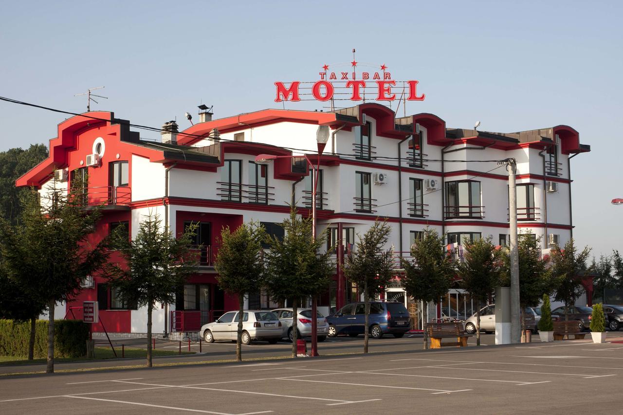 Taxi Bar Motel Bosanska Gradiska Zewnętrze zdjęcie