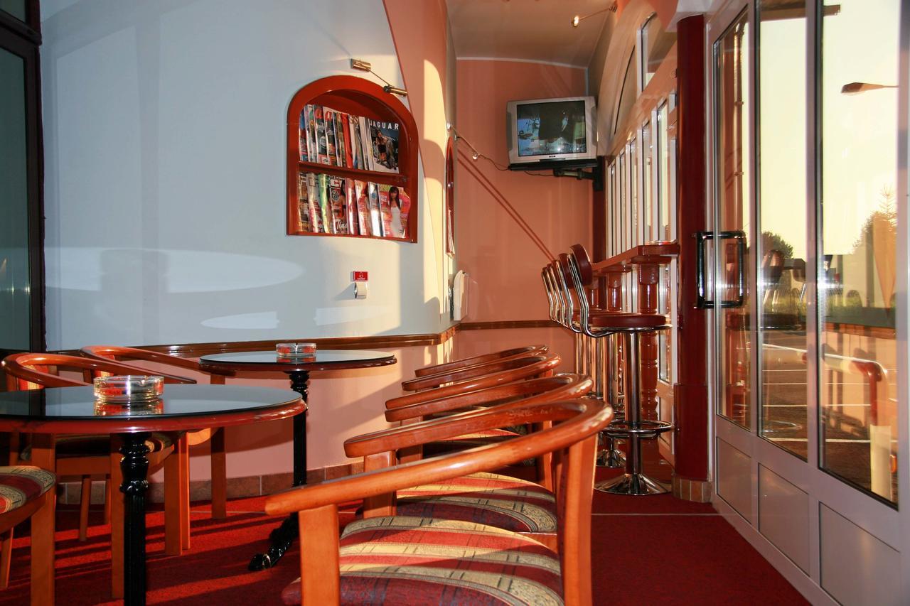 Taxi Bar Motel Bosanska Gradiska Zewnętrze zdjęcie